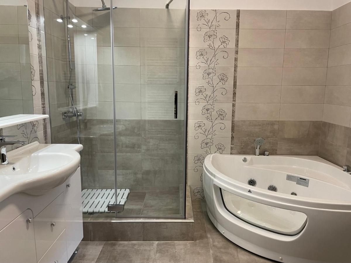 Burebista Residence Deva Zewnętrze zdjęcie